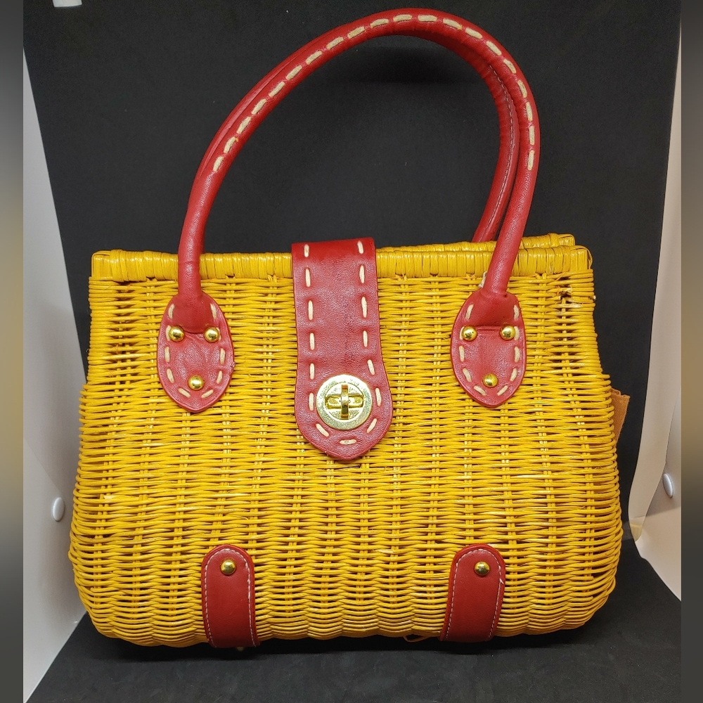 Wicker Handbag Red Straps Material Lining - image 1